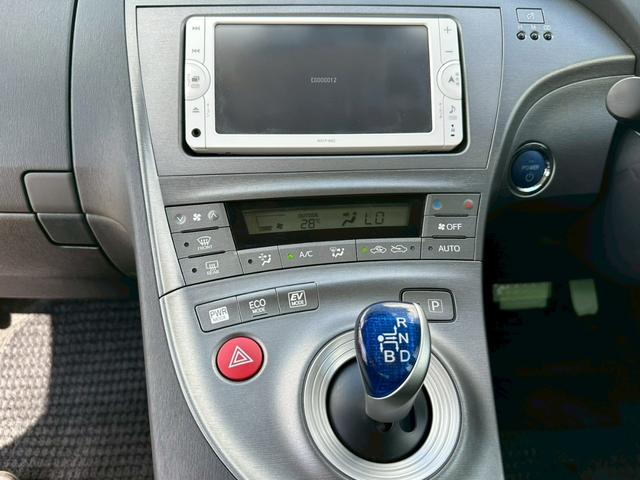 プリウス Ｓ　３年保証　ドライブレコーダー　Ｂｌｕｅｔｏｏｔｈ対応　地デジ　ＣＤ　ＡＵＸ　バックカメラ　電格ミラー　ＥＴＣ　スマートキー　プッシュスタート（37枚目）