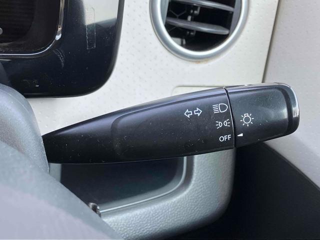 モコ Ｓ　キーレスエントリー　電動格納ミラー　ベンチシート　ＣＶＴ　盗難防止システム　ＡＢＳ　衝突安全ボディ　エアコン　パワーステアリング　パワーウィンドウ（9枚目）