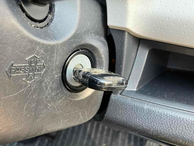 モコ Ｓ　キーレスエントリー　電動格納ミラー　ベンチシート　ＣＶＴ　盗難防止システム　ＡＢＳ　衝突安全ボディ　エアコン　パワーステアリング　パワーウィンドウ（10枚目）