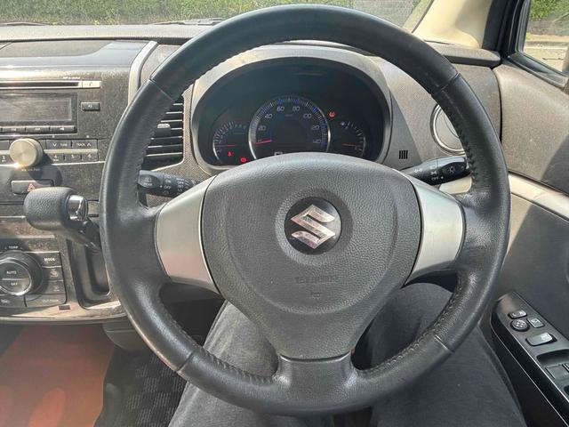 ワゴンＲスティングレー Ｘ　ＨＩＤ　スマートキー　電動格納ミラー　ベンチシート　ＣＶＴ　盗難防止システム　ＡＢＳ　ＣＤ　アルミホイール　衝突安全ボディ　エアコン　パワーステアリング　パワーウィンドウ（3枚目）