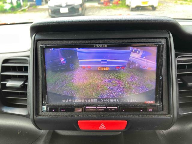 Ｎ－ＢＯＸカスタム Ｇ　４ＷＤ　バックカメラ　両側スライドドア　ナビ　ＨＩＤ　スマートキー　アイドリングストップ　ベンチシート　ＣＶＴ　盗難防止システム　ＡＢＳ　ＥＳＣ　ＣＤ　ＤＶＤ再生　アルミホイール　エアコン（5枚目）