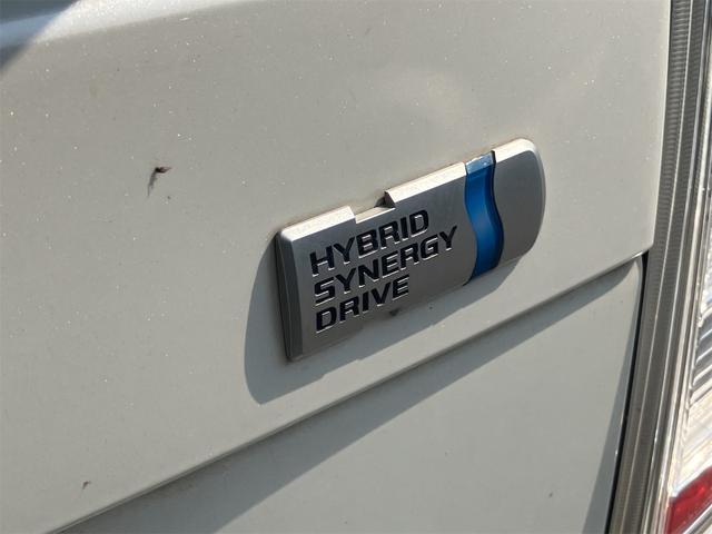 プリウス Ｓ　ハイブリッド　ドライブレコーダー　ＥＴＣ　バックカメラ　ナビ　ＴＶ　オートライト　スマートキー　電動格納ミラー　ＣＶＴ　盗難防止システム　衝突安全ボディ　アルミホイール　ＣＤ　ＤＶＤ再生（33枚目）