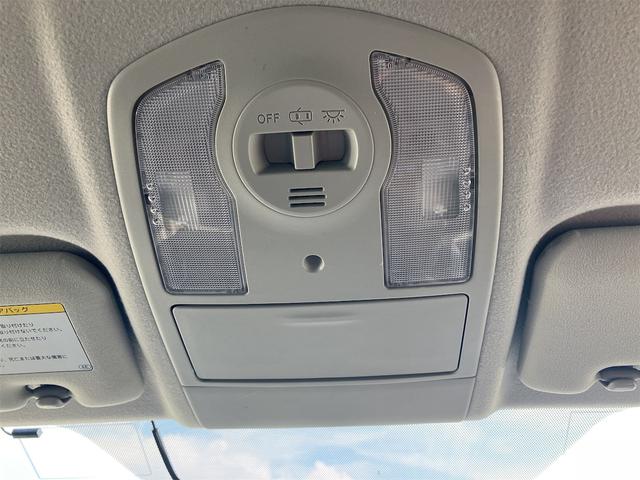 プリウス Ｓ　ハイブリッド　ドライブレコーダー　ＥＴＣ　バックカメラ　ナビ　ＴＶ　オートライト　スマートキー　電動格納ミラー　ＣＶＴ　盗難防止システム　衝突安全ボディ　アルミホイール　ＣＤ　ＤＶＤ再生（44枚目）