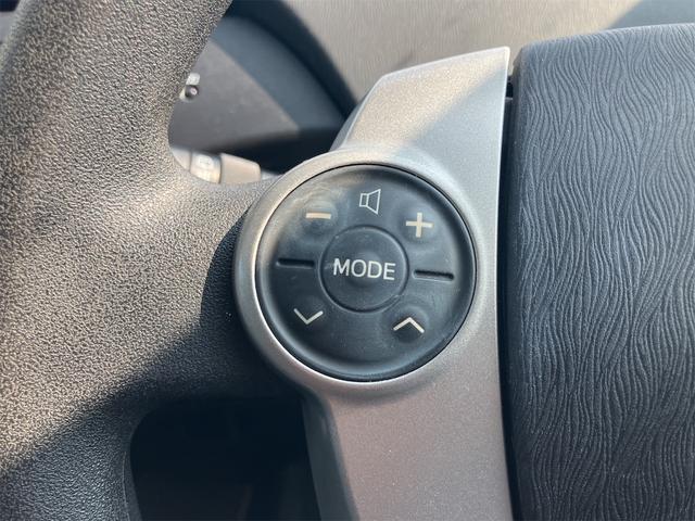 プリウス Ｓ　ハイブリッド　ドライブレコーダー　ＥＴＣ　バックカメラ　ナビ　ＴＶ　オートライト　スマートキー　電動格納ミラー　ＣＶＴ　盗難防止システム　衝突安全ボディ　アルミホイール　ＣＤ　ＤＶＤ再生（47枚目）