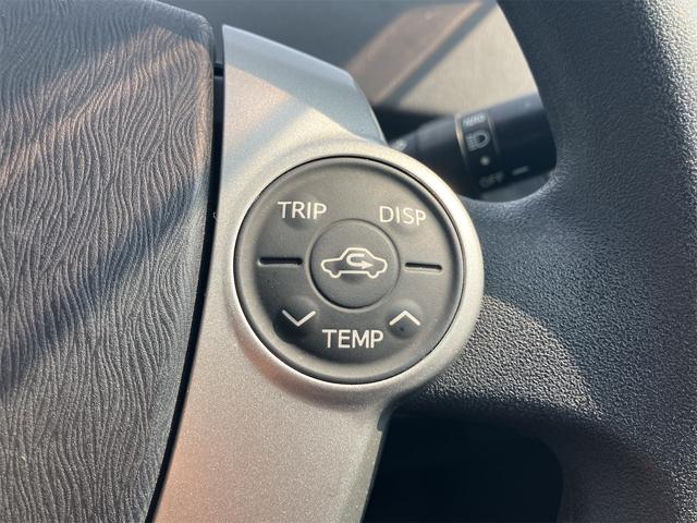 プリウス Ｓ　ハイブリッド　ドライブレコーダー　ＥＴＣ　バックカメラ　ナビ　ＴＶ　オートライト　スマートキー　電動格納ミラー　ＣＶＴ　盗難防止システム　衝突安全ボディ　アルミホイール　ＣＤ　ＤＶＤ再生（48枚目）