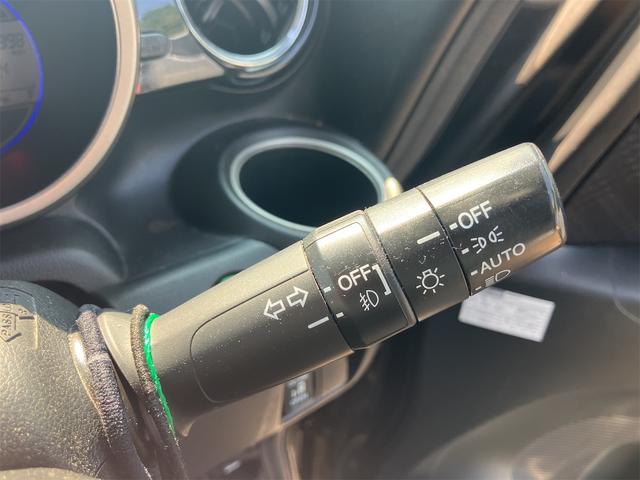 Ｎ－ＢＯＸカスタム Ｇ・Ｌパッケージ　両側スライド・片側電動　ナビ　オートライト　ＨＩＤ　スマートキー　アイドリングストップ　電動格納ミラー　ベンチシート　ＣＶＴ　盗難防止システム　ＡＢＳ　ＥＳＣ　ＣＤ　ＤＶＤ再生　アルミホイール（29枚目）