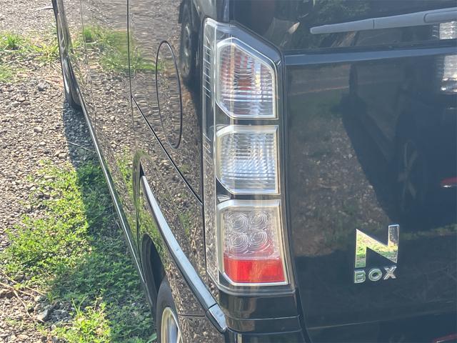 Ｎ－ＢＯＸ Ｇ・Ｌパッケージ　バックカメラ　両側スライド・片側電動　ナビ　ＴＶ　スマートキー　アイドリングストップ　電動格納ミラー　ベンチシート　ＣＶＴ　盗難防止システム　ＡＢＳ　ＥＳＣ　ＣＤ　ＤＶＤ再生　ＵＳＢ　アルミホイール（28枚目）