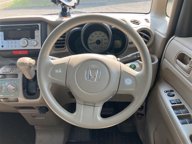 N-BOX G 両側スライドドア スマートキー アイドリングストップ 電動格納ミラー ベンチシート CVT 盗難防止システム ABS ESC CD ミュージックプレイヤー接続可 衝突安全ボディ エアコン(3枚目)