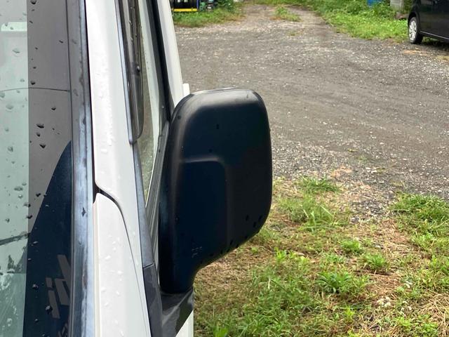 クリッパートラック 　４ＷＤ　軽トラック　ＭＴ　エアコン　運転席エアバッグ（6枚目）
