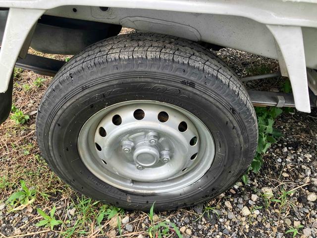 クリッパートラック 　４ＷＤ　軽トラック　ＭＴ　エアコン　運転席エアバッグ（16枚目）