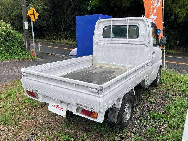 クリッパートラック 　４ＷＤ　軽トラック　ＭＴ　エアコン　運転席エアバッグ（18枚目）