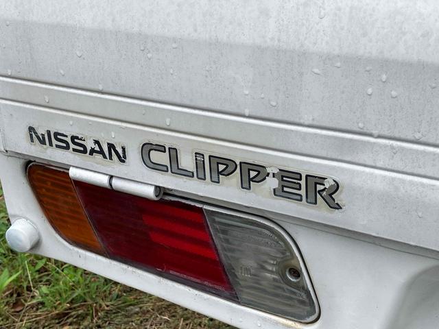 クリッパートラック 　４ＷＤ　軽トラック　ＭＴ　エアコン　運転席エアバッグ（24枚目）