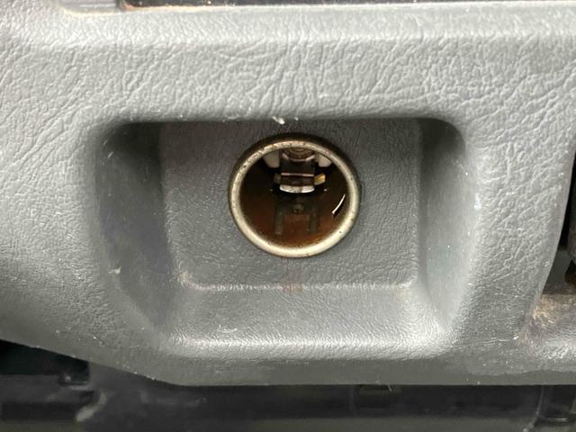 クリッパートラック 　４ＷＤ　軽トラック　ＭＴ　エアコン　運転席エアバッグ（37枚目）