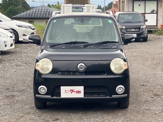 ミラココア ココアプラスＧ　バックカメラ　スマートキー　電動格納ミラー　ベンチシート　ＣＶＴ　盗難防止システム　ＡＢＳ　ＣＤ　ルーフレール　衝突安全ボディ　エアコン　パワーステアリング　パワーウィンドウ　運転席エアバッグ（12枚目）