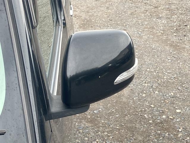 ミラココア ココアプラスＧ　バックカメラ　スマートキー　電動格納ミラー　ベンチシート　ＣＶＴ　盗難防止システム　ＡＢＳ　ＣＤ　ルーフレール　衝突安全ボディ　エアコン　パワーステアリング　パワーウィンドウ　運転席エアバッグ（25枚目）