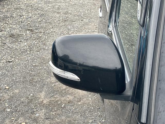 ミラココア ココアプラスＧ　バックカメラ　スマートキー　電動格納ミラー　ベンチシート　ＣＶＴ　盗難防止システム　ＡＢＳ　ＣＤ　ルーフレール　衝突安全ボディ　エアコン　パワーステアリング　パワーウィンドウ　運転席エアバッグ（26枚目）