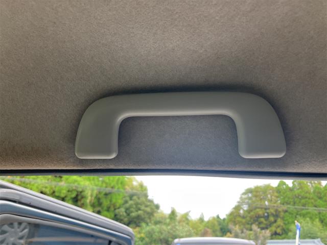 ミラココア ココアプラスＧ　バックカメラ　スマートキー　電動格納ミラー　ベンチシート　ＣＶＴ　盗難防止システム　ＡＢＳ　ＣＤ　ルーフレール　衝突安全ボディ　エアコン　パワーステアリング　パワーウィンドウ　運転席エアバッグ（64枚目）