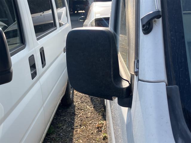 アクティトラック 4WD 軽トラック MT エアコン パワーステアリング パワーウィンドウ 運転席エアバッグ 集中ドアロック(8枚目)