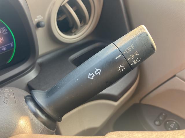 N-ONE G スマートキー アイドリングストップ 電動格納ミラー ベンチシート CVT ABS ESC アルミホイール 衝突安全ボディ エアコン パワーステアリング パワーウィンドウ 運転席エアバッグ(11枚目)