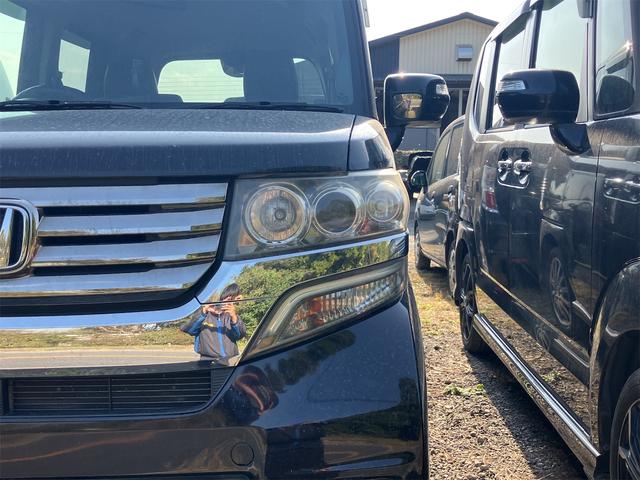 N-BOXカスタム G・ターボパッケージ ETC 両側電動スライドドア オートクルーズコントロール オートライト HID スマートキー アイドリングストップ 電動格納ミラー ベンチシート CVT 盗難防止システム ABS ESC(18枚目)