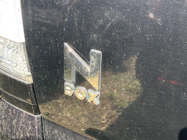 N-BOXカスタム G・ターボパッケージ ETC 両側電動スライドドア オートクルーズコントロール オートライト HID スマートキー アイドリングストップ 電動格納ミラー ベンチシート CVT 盗難防止システム ABS ESC(33枚目)