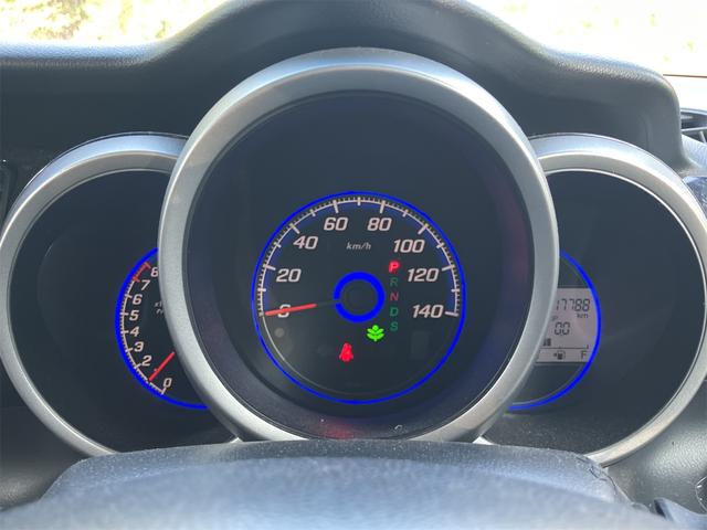 N-BOXカスタム G・ターボパッケージ ETC 両側電動スライドドア オートクルーズコントロール オートライト HID スマートキー アイドリングストップ 電動格納ミラー ベンチシート CVT 盗難防止システム ABS ESC(50枚目)