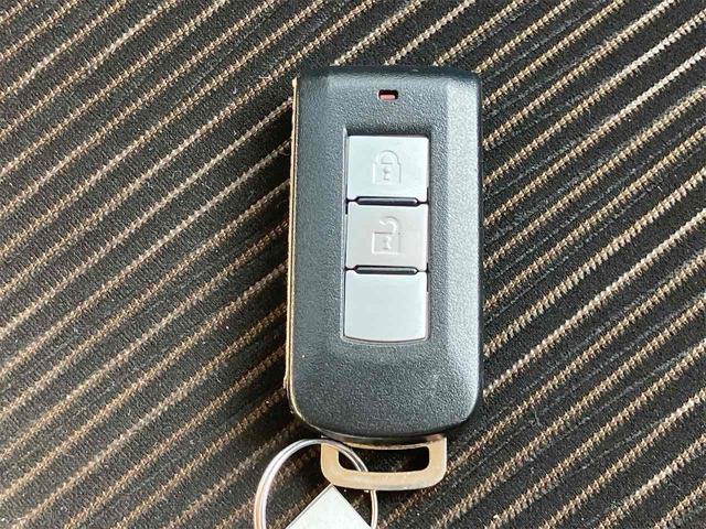 デイズ ハイウェイスター G ETC 全周囲カメラ ナビ TV 衝突被害軽減システム オートライト HID スマートキー アイドリングストップ 電動格納ミラー ベンチシート CVT 盗難防止システム ABS CD DVD再生(11枚目)