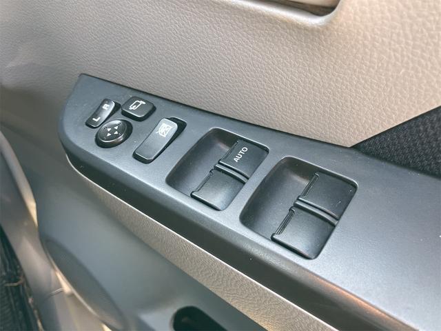 ＡＺワゴン ＸＧ　キーレスエントリー　電動格納ミラー　ベンチシート　ＡＴ　ＡＢＳ　ＣＤ　衝突安全ボディ　エアコン　パワーステアリング　パワーウィンドウ（11枚目）