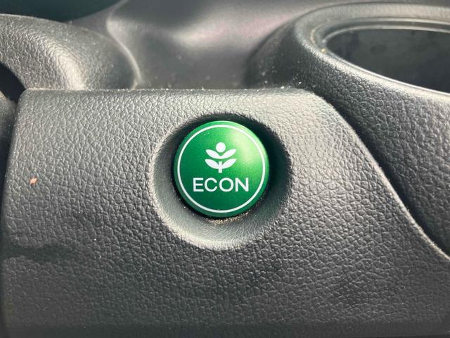 N-BOXカスタム G ETC バックカメラ 両側スライドドア ナビ TV オートライト HID スマートキー アイドリングストップ 電動格納ミラー ベンチシート CVT 盗難防止システム ABS ESC CD DVD再生(9枚目)