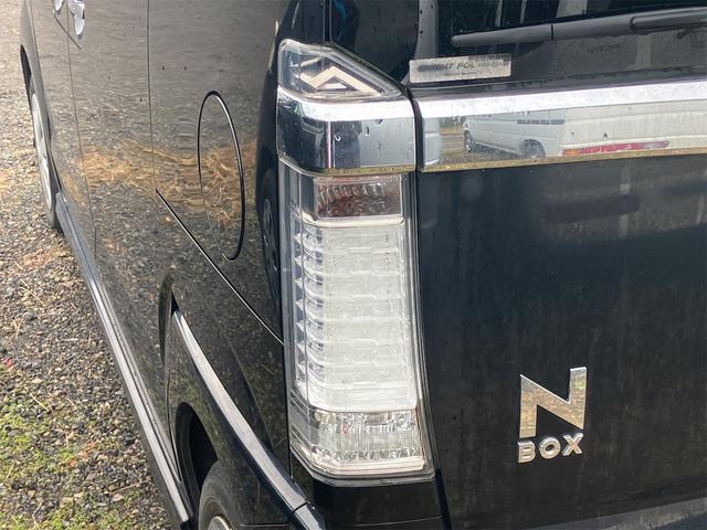 N-BOXカスタム G ETC バックカメラ 両側スライドドア ナビ TV オートライト HID スマートキー アイドリングストップ 電動格納ミラー ベンチシート CVT 盗難防止システム ABS ESC CD DVD再生(35枚目)