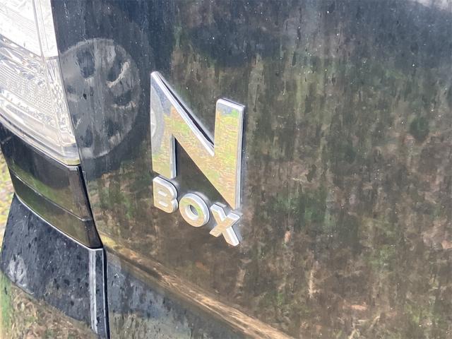 N-BOXカスタム G ETC バックカメラ 両側スライドドア ナビ TV オートライト HID スマートキー アイドリングストップ 電動格納ミラー ベンチシート CVT 盗難防止システム ABS ESC CD DVD再生(38枚目)