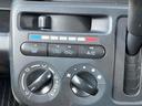 モコ Ｓ　キーレスエントリー　電動格納ミラー　ベンチシート　ＣＶＴ　盗難防止システム　ＡＢＳ　衝突安全ボディ　エアコン　パワーステアリング　パワーウィンドウ（6枚目）