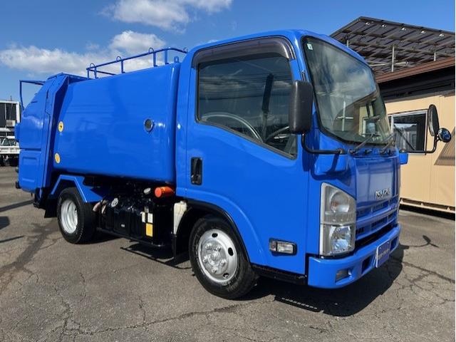 エルフトラック 　パッカー車　塵芥車　５立米　巻き込み式　回転板式　排出ダンプ式　モリタ　パックマスターα　２ｔ積　連続スイッチ　汚水タンク　全面塗装済　車内清掃済　車体サイズ長５２５／幅１８５／高２２７（ｃｍ）（25枚目）