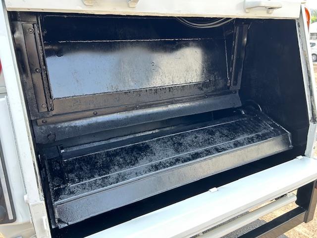 ダイナトラック 　５立米　巻き込み式　パッカー　塵芥車　排出ダンプ式　汚水タンク　連続スイッチ　ＭＴ５速　２ｔ積　極東開発製　全面塗装済　車体サイズ長５２１／幅１８７／高２３１（ｃｍ）（22枚目）