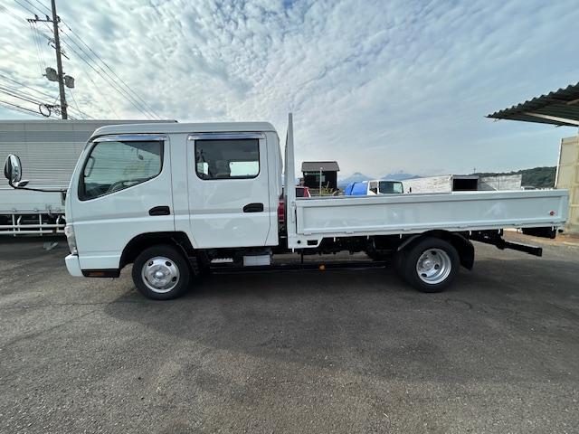 キャンター Ｗキャブロング　ワイドロング　全面塗装済　７人乗り　積載２ｔ　ＭＴ５速　ワンオーナー車　記録簿付　リアヒーター　荷台寸法　長３３５ｃｍ幅１９０ｃｍ高３８ｃｍ　高床（11枚目）