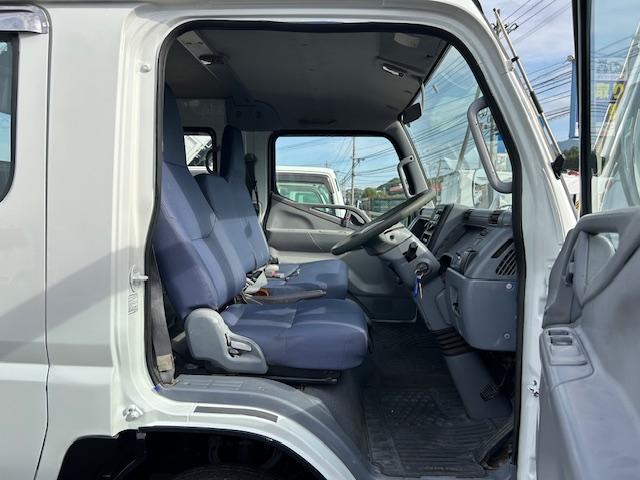キャンター Ｗキャブロング　ワイドロング　全面塗装済　７人乗り　積載２ｔ　ＭＴ５速　ワンオーナー車　記録簿付　リアヒーター　荷台寸法　長３３５ｃｍ幅１９０ｃｍ高３８ｃｍ　高床（16枚目）