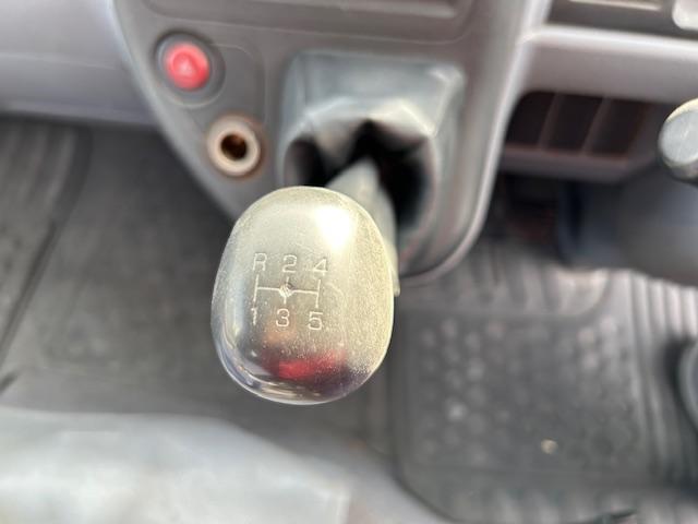 キャンター Ｗキャブロング　ワイドロング　全面塗装済　７人乗り　積載２ｔ　ＭＴ５速　ワンオーナー車　記録簿付　リアヒーター　荷台寸法　長３３５ｃｍ幅１９０ｃｍ高３８ｃｍ　高床（24枚目）