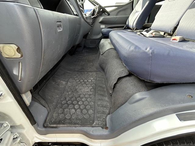 キャンター Ｗキャブロング　ワイドロング　全面塗装済　７人乗り　積載２ｔ　ＭＴ５速　ワンオーナー車　記録簿付　リアヒーター　荷台寸法　長３３５ｃｍ幅１９０ｃｍ高３８ｃｍ　高床（36枚目）