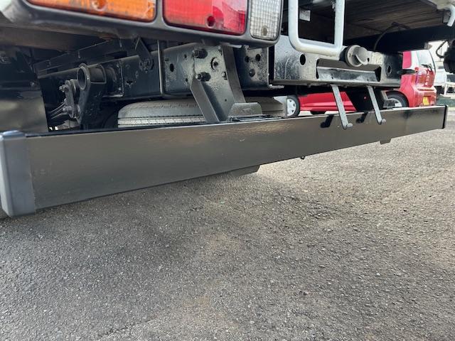 キャンター Ｗキャブロング　ワイドロング　全面塗装済　７人乗り　積載２ｔ　ＭＴ５速　ワンオーナー車　記録簿付　リアヒーター　荷台寸法　長３３５ｃｍ幅１９０ｃｍ高３８ｃｍ　高床（55枚目）