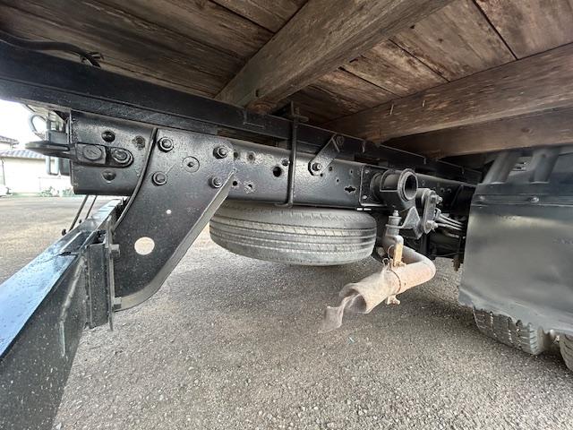 キャンター Ｗキャブロング　ワイドロング　全面塗装済　７人乗り　積載２ｔ　ＭＴ５速　ワンオーナー車　記録簿付　リアヒーター　荷台寸法　長３３５ｃｍ幅１９０ｃｍ高３８ｃｍ　高床（56枚目）