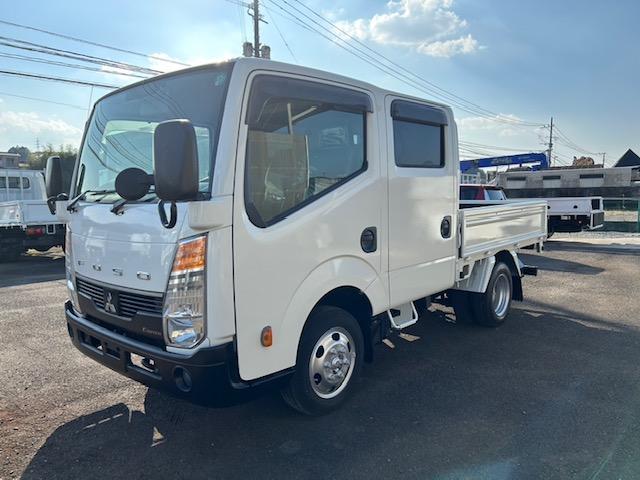 キャンターガッツ 　ダブルキャブ　１．２５ｔ積　６人乗り　４ナンバー　低床　２．９５Ｌディーゼルターボ　ＭＴ５速　キーレス　全面塗装済　電格ミラー　荷台内寸　長２０７／幅１６２／高３７（2枚目）