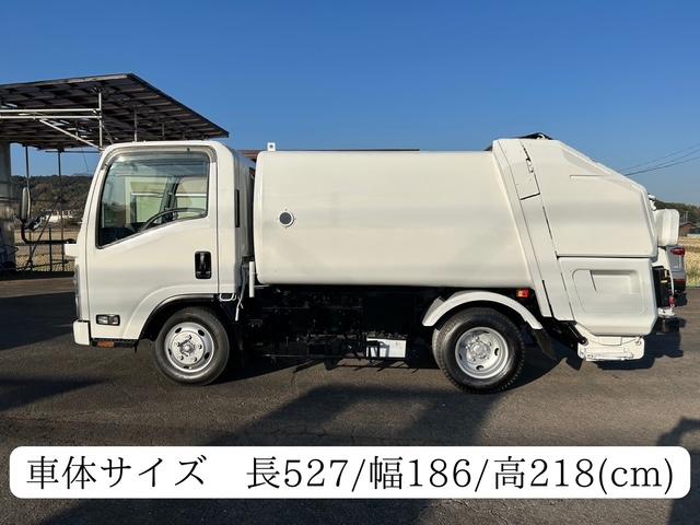 エルフトラック 　モリタ製　２ｔ積　５．０立米　巻き込み式　排出ダンプ式　パッカー車　積み込み連続スイッチ　汚水タンク　ＭＴ６速　電格ミラー　２．９９Ｌ　ディーゼルターボ　全面塗装済　走行２１．１万キロ（5枚目）