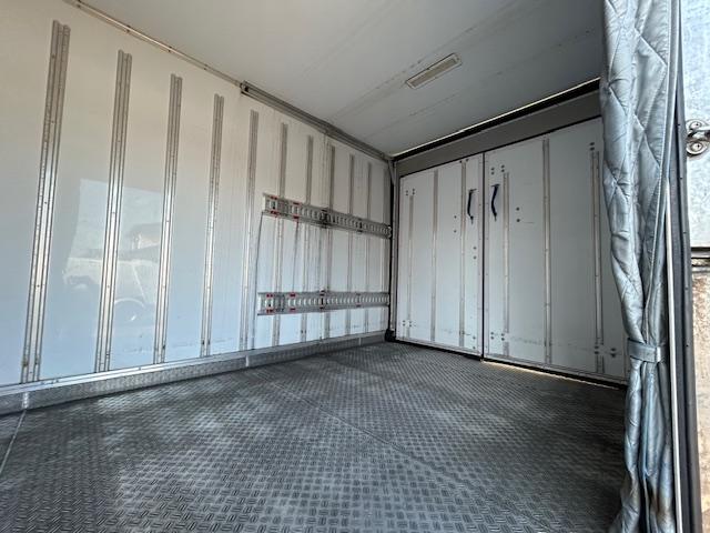 デュトロ 　ワイドロング　低温設定　冷蔵冷凍車　－１９℃確認済　３ｔ積　６速ＡＴ　サイドドア　バックカメラ　ラッシングレール２段　４．００Ｌディーゼルターボ　　内寸　長４８１／幅２０７／高３０８（ｃｍ）（23枚目）