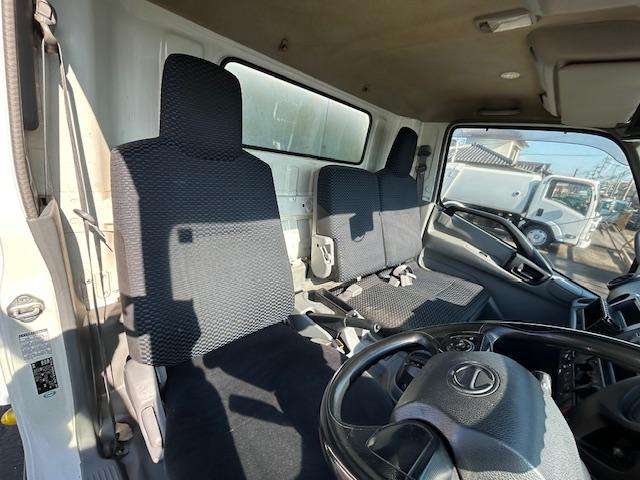 デュトロ 　ワイドロング　低温設定　冷蔵冷凍車　－１９℃確認済　３ｔ積　６速ＡＴ　サイドドア　バックカメラ　ラッシングレール２段　４．００Ｌディーゼルターボ　　内寸　長４８１／幅２０７／高３０８（ｃｍ）（31枚目）