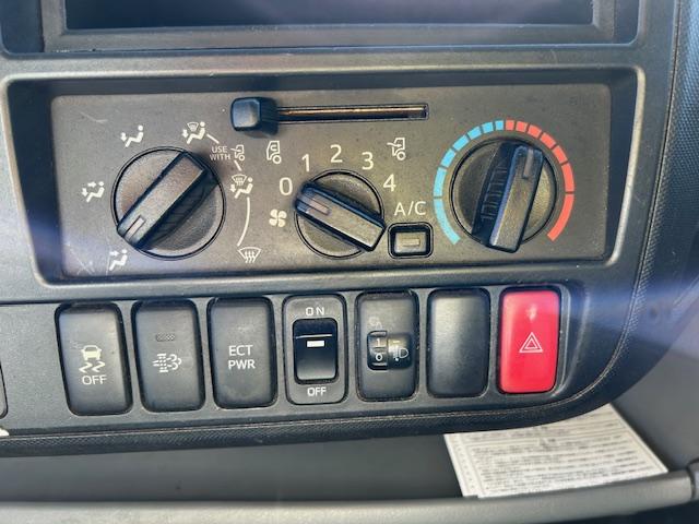 デュトロ 　ワイドロング　低温設定　冷蔵冷凍車　－１９℃確認済　３ｔ積　６速ＡＴ　サイドドア　バックカメラ　ラッシングレール２段　４．００Ｌディーゼルターボ　　内寸　長４８１／幅２０７／高３０８（ｃｍ）（43枚目）