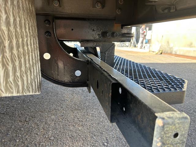 デュトロ 　ワイドロング　低温設定　冷蔵冷凍車　－１９℃確認済　３ｔ積　６速ＡＴ　サイドドア　バックカメラ　ラッシングレール２段　４．００Ｌディーゼルターボ　　内寸　長４８１／幅２０７／高３０８（ｃｍ）（57枚目）