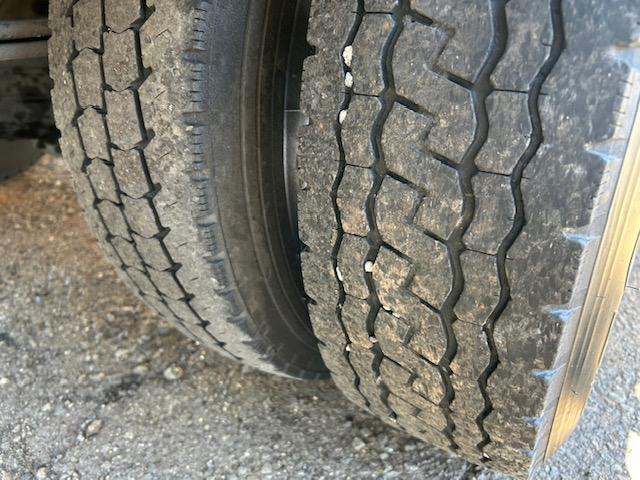 デュトロ 　ワイドロング　低温設定　冷蔵冷凍車　－１９℃確認済　３ｔ積　６速ＡＴ　サイドドア　バックカメラ　ラッシングレール２段　４．００Ｌディーゼルターボ　　内寸　長４８１／幅２０７／高３０８（ｃｍ）（58枚目）