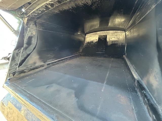 キャンター 　ワイド　プレスパッカー　６．８立米　新明和　排出押し出し式　２．９ｔ積　汚水タンク　連続スイッチ　バックカメラ　全面塗装済　５速ＭＴ（21枚目）