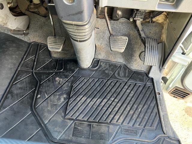 キャンター 　ワイド　プレスパッカー　６．８立米　新明和　排出押し出し式　２．９ｔ積　汚水タンク　連続スイッチ　バックカメラ　全面塗装済　５速ＭＴ（67枚目）