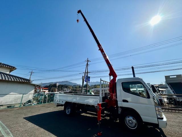 キャンター 超ロング　ワイド超ロング　４段クレーン　２．９ｔ吊　ユニック　フックイン　走行９．２万キロ　３．４ｔ積　６速ＭＴ　車検Ｒ８年６月　全面塗装済（4枚目）